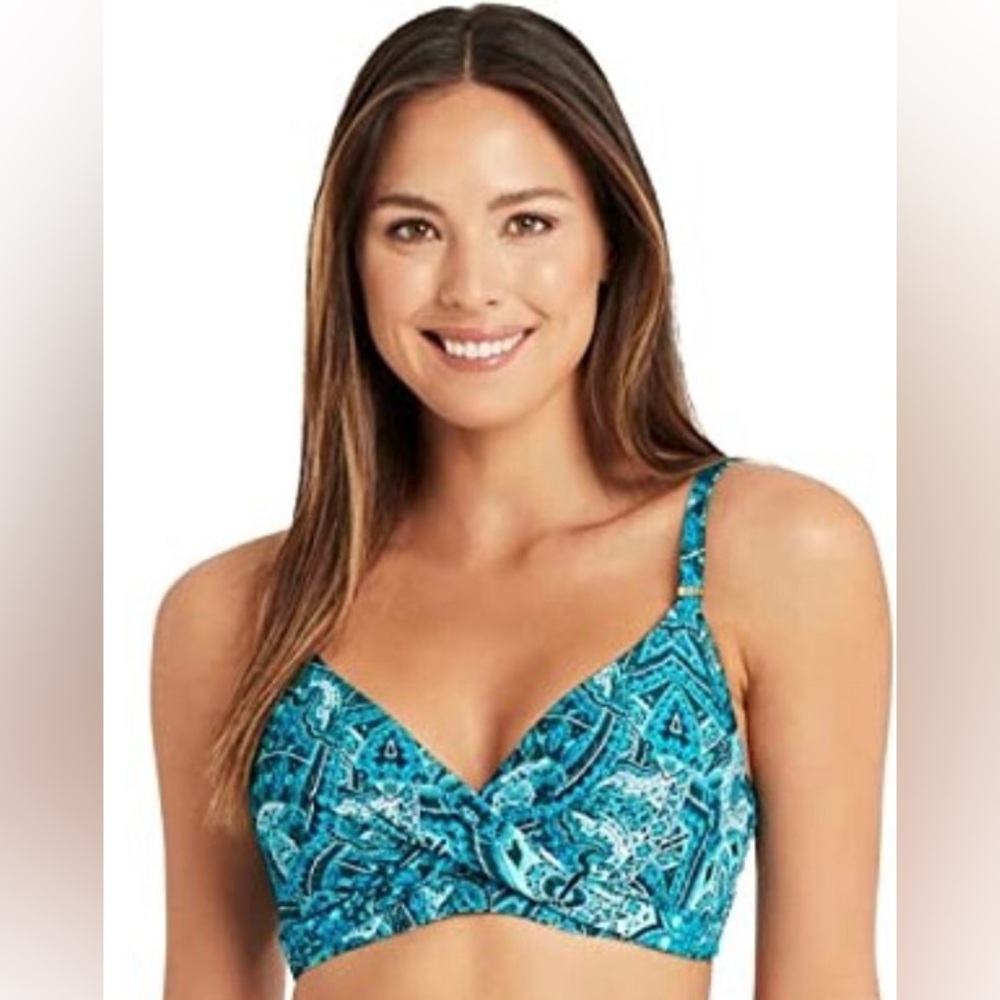 Sea Level Swim Bella Mare Twist Front DD/E Cup Bra Bikini Top Swimsuit Size 4